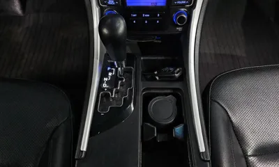 Hyundai Sonata 2011, 174406 км, за 1982.16 USD - фото 9
