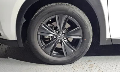 Lexus UX 2024, 24793 км, за 25371.65 USD