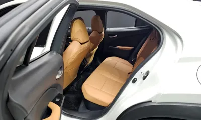 Lexus UX 2024, 24793 км, за 25206.77 USD - фото 12