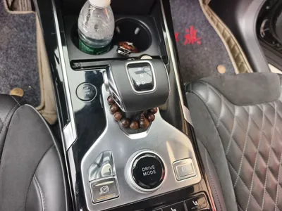 Hongqi HS5 2019, 72200 км, за 10331 USD - фото 11