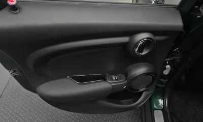 MINI Cooper 2019, 62271 км, за 8923.86 USD - фото 25