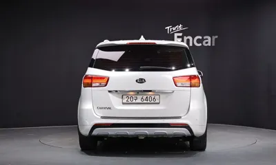 Kia Canival 2015, 141507 км, за 6568.57 USD