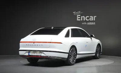 Hyundai Grandeur 2023, 28933 км, за 28428.34 USD