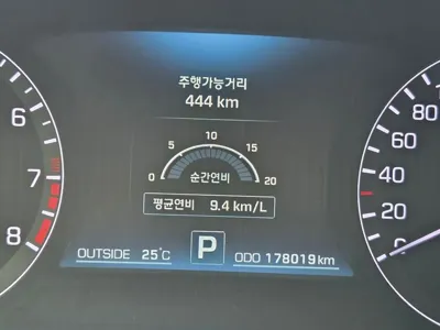 Hyundai Equus 2015, 178000 км, за 4429.97 USD - фото 8