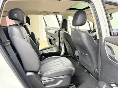BYD MAX