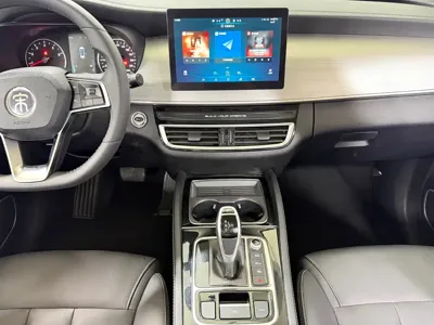 BYD MAX