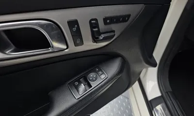 Mercedes-Benz SLK-Class 2013, 138569 км, за 7735.81 USD - фото 15