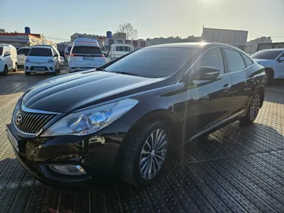 Hyundai Grandeur 2014, 203342 км, за 2822.63 USD