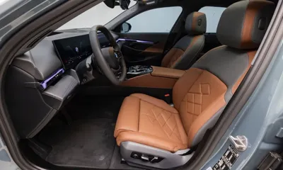 BMW 5-Series 2026, 5555 км, за 42667.72 USD - фото 12