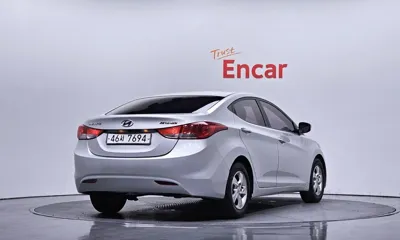 Hyundai Avante 2011, 77130 км, за 2953.92 USD