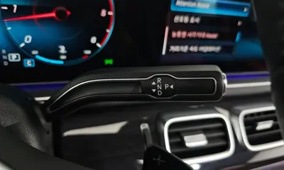 Mercedes-Benz GLE-Class 2023, 9818 км, за 61375.87 USD - фото 9