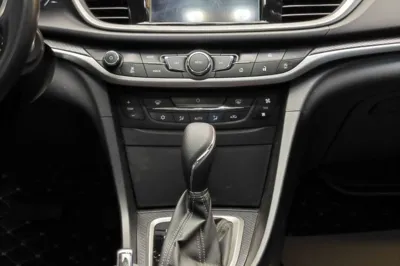 Buick GT 2019, 52800 км, за 6444 USD - фото 42
