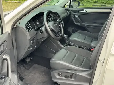 Volkswagen Tiguan L 2017, 140000 км, за 8516.4 USD