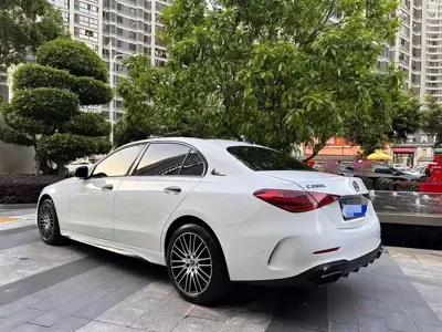 Mercedes-Benz C-Class 2022, 40000 км, за 27451.32 USD