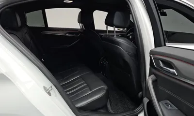 BMW 5-Series 2018, 90805 км, за 17526.59 USD - фото 11