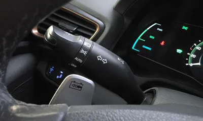 Hyundai Ioniq 2018, 177441 км, за 6837.27 USD - фото 17