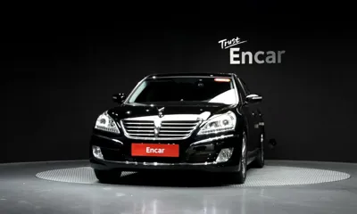 Hyundai Equus 2012, 75598 км, за 3841.89 USD