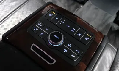 Hyundai Equus 2012, 75598 км, за 3841.89 USD - фото 19