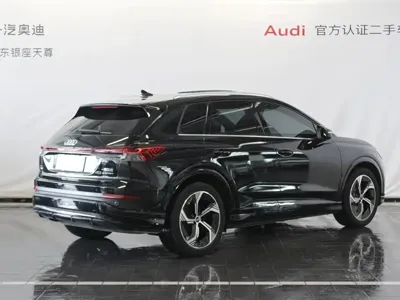 Audi Q4 e-tron 2024, 33100 км, за 18976.26 USD