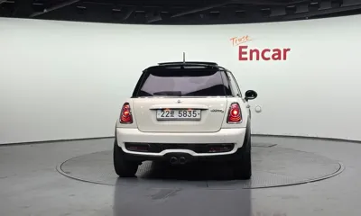 MINI Cooper 2012, 119389 км, за 3435.74 USD