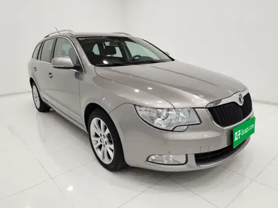 Skoda Superb Combi 2014, 101500 км, за 7998 USD - фото 3