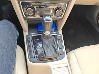 Skoda Superb Combi 2014, 101500 км, за 7998 USD - фото 13