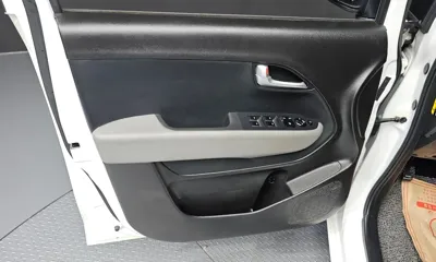 Kia Ray 2021, 115750 км, за 6319.22 USD - фото 24