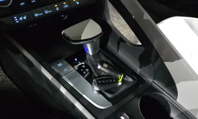 Hyundai Avante 2022, 64506 км, за 10994.02 USD - фото 9