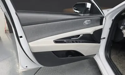 Hyundai Avante 2022, 64506 км, за 10994.02 USD - фото 25