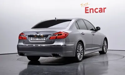 Hyundai Genesis 2013, 222915 км, за 3230.92 USD