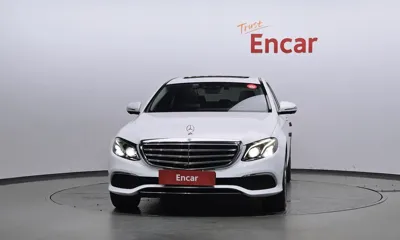 Mercedes-Benz E-Class 2018, 93426 км, за 16451.93 USD