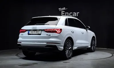 Audi Q3 2023, 24603 км, за 45227.78 USD