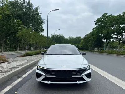 Hyundai Elantra 2023, 16900 км, за 15714.82 USD