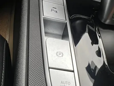 Hyundai Elantra 2023, 16900 км, за 15736.18 USD - фото 25