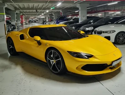 Ferrari 296 · 2023 год