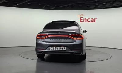 Hyundai Grandeur 2018, 111005 км, за 8639.4 USD