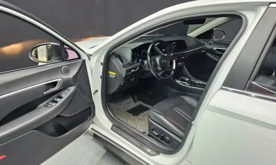 Hyundai Sonata 2020, 115605 км, за 7598.28 USD - фото 11