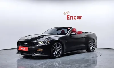 Ford Mustang · 2015 год