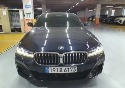 BMW 5-Series · 2023 год