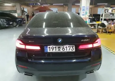 BMW 5-Series 2023, 39742 км, за 7456.38 USD