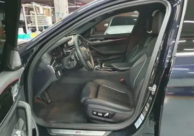 BMW 5-Series 2023, 39742 км, за 7456.38 USD