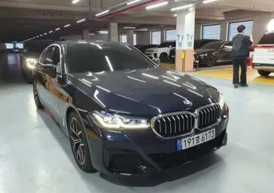 BMW 5-Series 2023, 39742 км, за 7404.49 USD - фото 8