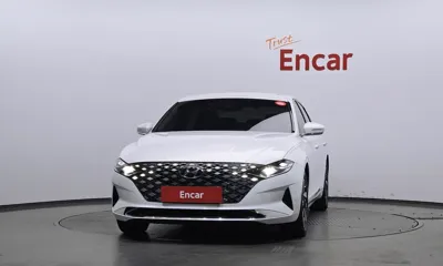 Hyundai Grandeur 2022, 73643 км, за 14325.74 USD