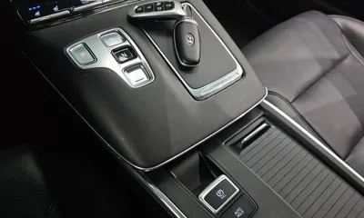 Hyundai Grandeur 2022, 73643 км, за 14325.74 USD - фото 9