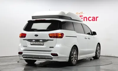 Kia Canival 2019, 153512 км, за 11166.17 USD