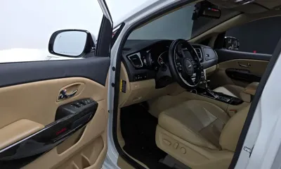 Kia Canival 2019, 153512 км, за 11166.17 USD - фото 11