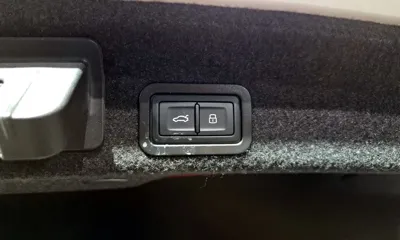 Audi A6 2020, 79132 км, за 18493.56 USD - фото 20