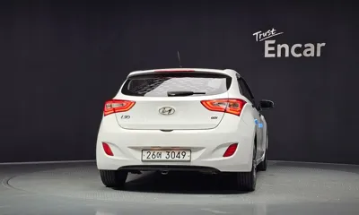 Hyundai i30 2012, 109280 км, за 2865.14 USD
