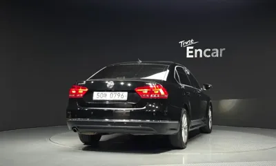 Volkswagen Passat 2015, 169941 км, за 2540.72 USD