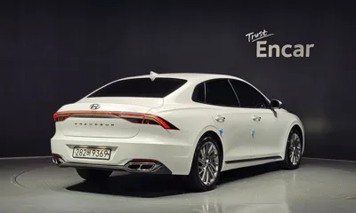 Hyundai Grandeur 2020, 24638 км, за 17920.44 USD